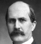 Sir William Bragg joins the University of Leeds.